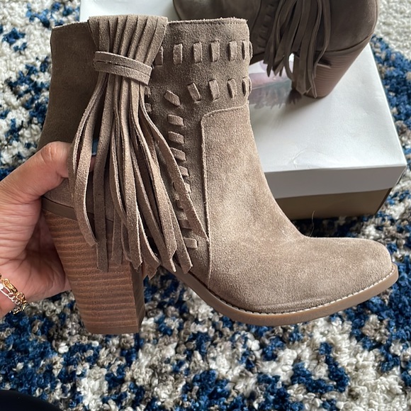 Jessica Simpson Boots size 8.5 - Picture 2 of 4